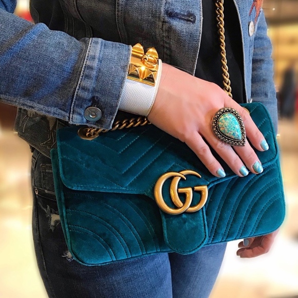 Hi I'm Julie Rose, a fashion blogger and reseller! - Picture 8 of 12